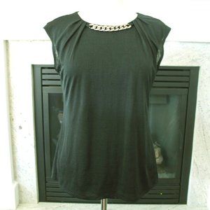 LAUNDRY black cap sleeve Top with Silver Chain